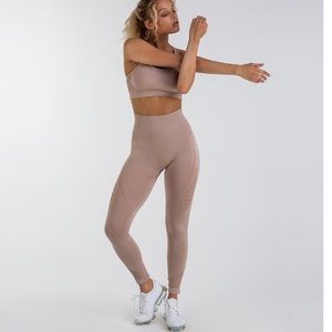 Gymshark Energy Seamless Leggings and Bra